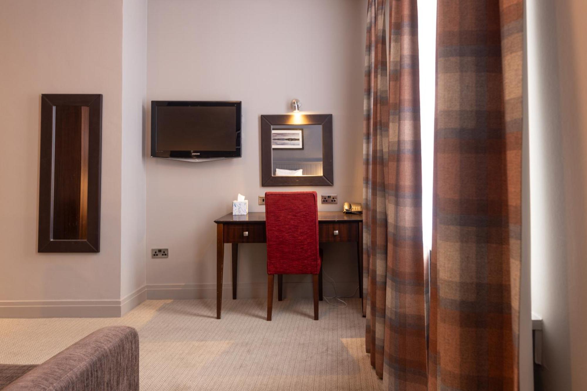 Rosslea Hall Hotel Rhu Ruang foto